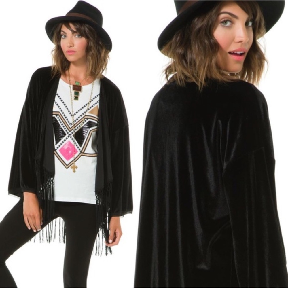 Show Me Your‎ Mumu Wheeler Fringe Kimono Black Velvet Size Medium Boho Festival